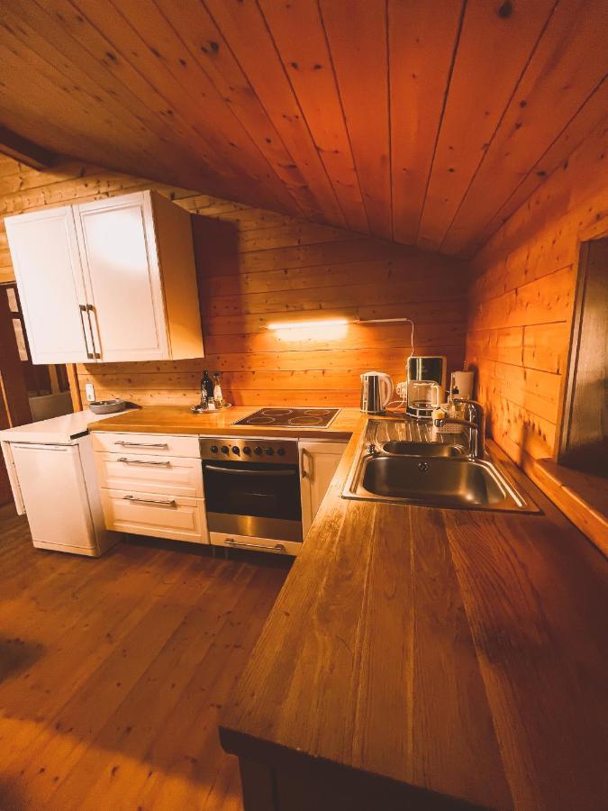 Naturnahes Familienchalet Mit Garten - Wifi - Netflix - Nur 15 Minuten Vom Chiemsee Und 35 Minuten Von Muenchen Entfernt Vogtareuth Exteriér fotografie