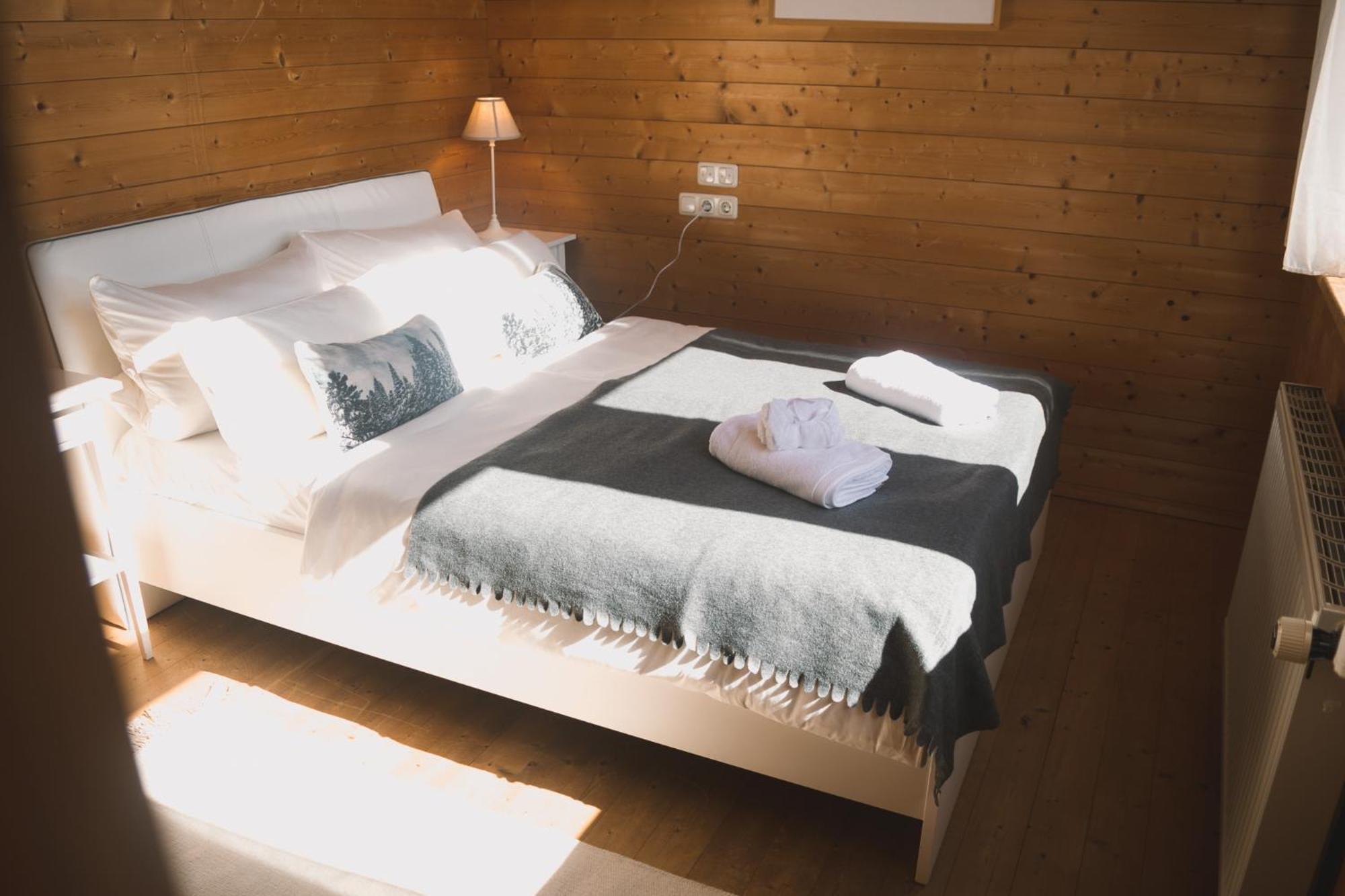 Naturnahes Familienchalet Mit Garten - Wifi - Netflix - Nur 15 Minuten Vom Chiemsee Und 35 Minuten Von Muenchen Entfernt Vogtareuth Exteriér fotografie